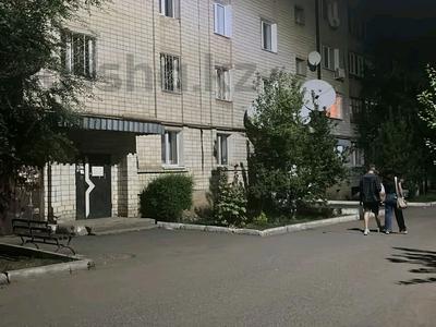 4-бөлмелі пәтер · 81 м² · 2/5 қабат, Айгүл ш/а, А. Уразбаева 2, бағасы: 25.5 млн ₸ в Уральске, мкр Айгуль