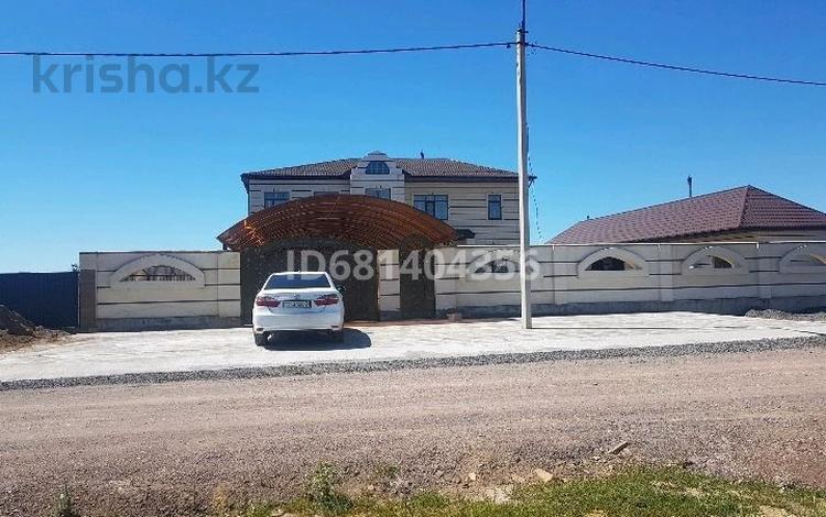 Жеке үй · 10 бөлме · 414 м² · 15 сот., Кейкі батыр 26 — Абая, бағасы: 172 млн 〒 в Косшы — фото 2
