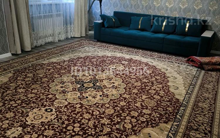 4-бөлмелі пәтер · 95 м² · 1/5 қабат, Алмагүл ш/а., жарокова 292, бағасы: 86 млн ₸ в Алматы, Бостандыкский р-н — фото 2