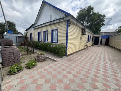 Жеке үй · 3 бөлме · 80 м² · 4 жүзд., Джангельдина, бағасы: 26 млн ₸ в Актобе, мкр. Курмыш