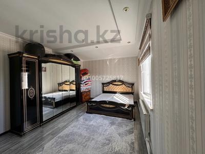 Отдельный дом · 4 комнаты · 147 м² · 8 сот., мкр Аксай-2, Ақжар-2 3 — Главная дорога за 26 млн ₸ в Атырау