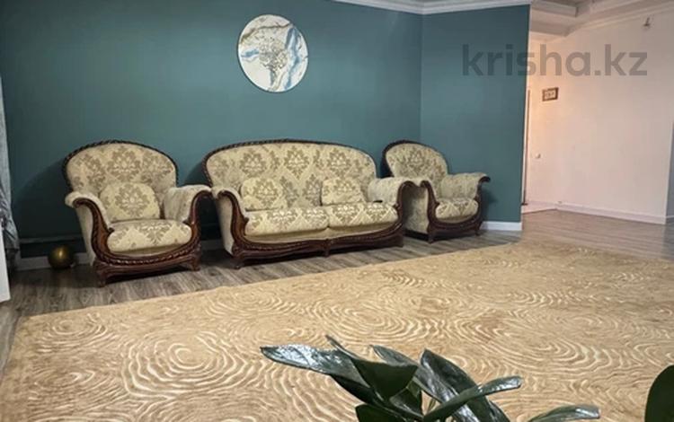 Отдельный дом · 6 комнат · 424 м² · 10 сот., Акан Сери 33, Комерческое помещение с действующим кафе за 99.9 млн 〒 в Астане — фото 10