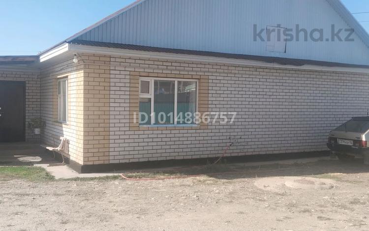 Үйдің бір бөлігі · 3 бөлме · 100 м² · 10 жүзд., Бекен Корабайулы 43/1, бағасы: 25 млн ₸ в Зайсане — фото 2