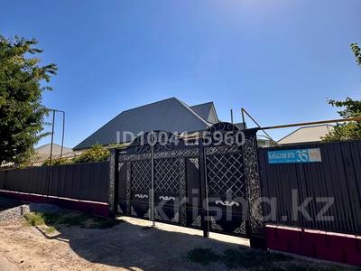 Жеке үй · 7 бөлме · 220 м² · 24 жүзд., Қобылан ата 35 — Продается большой частный дом. Құрбан ата ауылы. После ресторана “Грация” на втором повороте в право., бағасы: 40 млн ₸ в Жетысае