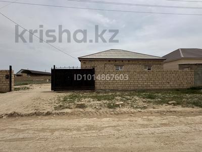 Жеке үй · 5 бөлме · 144 м² · 20 жүзд., 64 205-203 — Рахат 4-64-203/205, Мерей ш/а, бағасы: 16 млн ₸ в Жанаозен