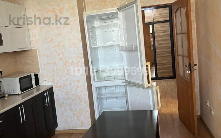 1-комнатная квартира · 50 м² · 6/9 этаж, мкр Нуркент — Рыскулова-Момышулы за 200 000 ₸ в Алматы, Алатауский р-н — фото 3