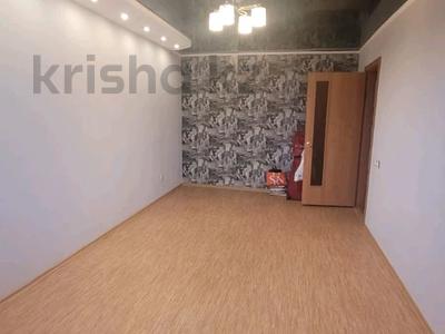 2-комнатная квартира · 49 м² · 5/5 этаж, мкр 8, Алии Молдыгулова за 12.5 млн ₸ в Актобе