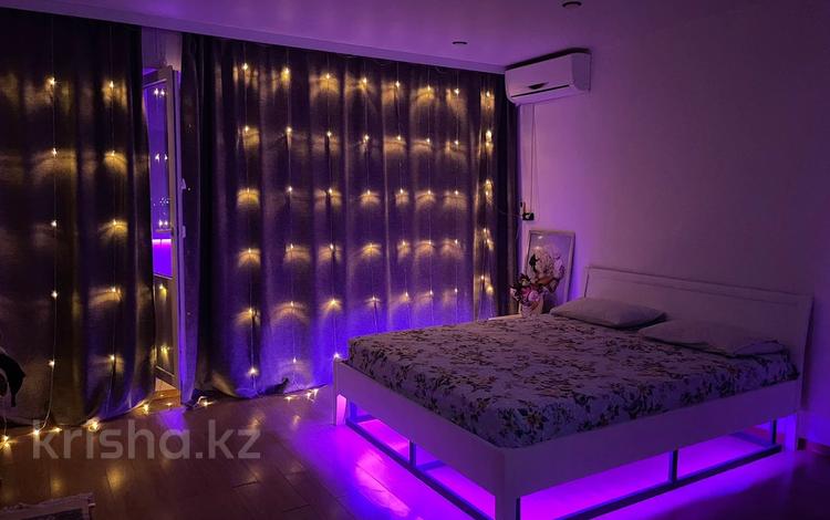 1-комнатная квартира · 45 м² · 10/11 этаж, мкр 12, Богенбай батыра 2а за 2 000 ₸ в Актобе — фото 2