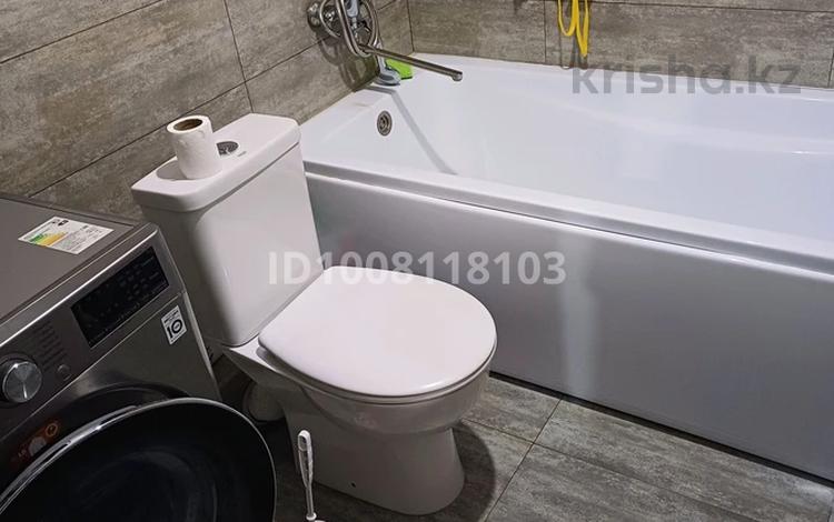 2-бөлмелі пәтер · 46 м² · 12/13 қабат, мкр Самал, Достык 138, бағасы: 63.5 млн ₸ в Алматы, Медеуский р-н — фото 2