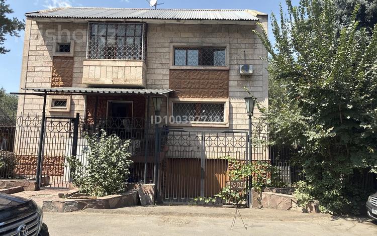 Отдельный дом · 6 комнат · 400 м² · 12 сот., мкр Баянаул 9 — Ниже Толе би за ТЦ КарСити выход на Райымбека и Толе би и на Яссауи за 1.2 млн ₸ в Алматы, Ауэзовский р-н — фото 2