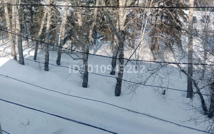 2-бөлмелі пәтер · 36 м² · 4/5 қабат, бажова 501 — аэропорт, бағасы: 8.5 млн ₸ в Усть-Каменогорске — фото 2