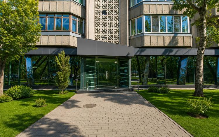 Свободное назначение, офисы, магазины и бутики, общепит, салоны красоты, фитнес и спорт, медцентры и аптеки, образование, развлечения · 1323.5 м² за 7.5 млн ₸ в Алматы, Бостандыкский р-н — фото 89