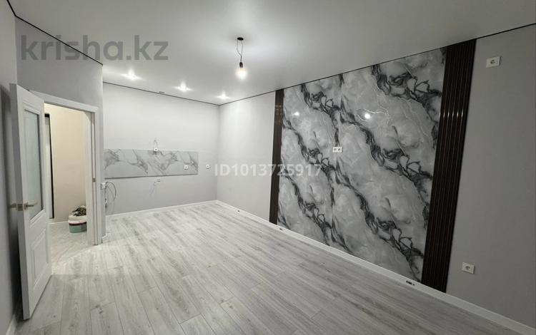 2-комнатная квартира · 36.9 м² · 1/9 этаж, Е-810 2/21 за 19.5 млн ₸ в Астане, Есильский р-н — фото 2