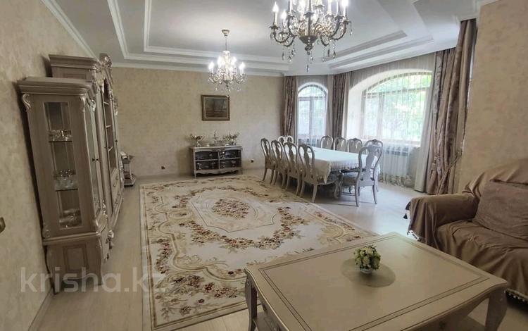Жеке үй · 10 бөлме · 850 м² · 70 жүзд., Спортивная, бағасы: 400 млн ₸ в Долане — фото 2