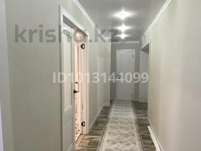 4-бөлмелі пәтер · 74 м² · 8/9 қабат, 19-шағынаудан 43, бағасы: 26 млн ₸ в Караганде, Алихана Бокейханова р-н