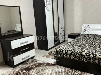 2-бөлмелі пәтер · 60 м² · 1 қабат, Кабанбай Батыра 126 — Бывшая Клубная улица, бағасы: 15 000 ₸ в Шу