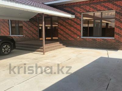 Отдельный дом · 4 комнаты · 217 м² · 10 сот., Маргулан 9 — Шоссе Коргалжын за 110 млн 〒 в Каражаре