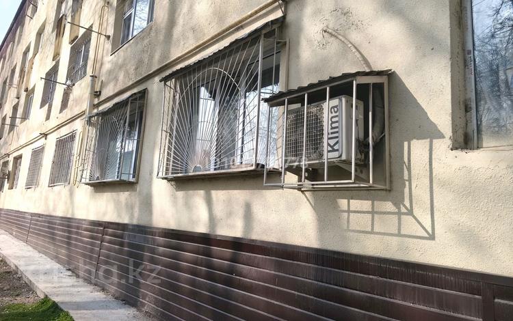 1-комнатная квартира · 36 м² · 1/4 этаж, мкр Каратау, Қаратау ш/а. 39 — 2 микрорайон 39дом за 6.9 млн ₸ в Таразе — фото 2