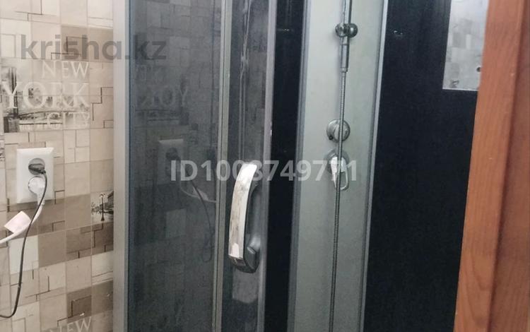 1-бөлмелі пәтер · 36 м² · 2/4 қабат, Старый город, Әйтеке би 22, бағасы: 7 млн ₸ в Актобе — фото 8