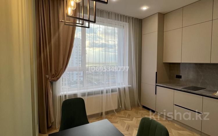 1-бөлмелі пәтер, 48 м², 9/14 қабат ай сайын, Толе Би 18, бағасы: 280 000 〒 в Астане, Есильский р-н — фото 2