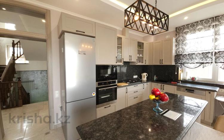 Отдельный дом · 6 комнат · 300 м², мкр Нур Алатау за 1.3 млн 〒 в Алматы, Бостандыкский р-н — фото 23