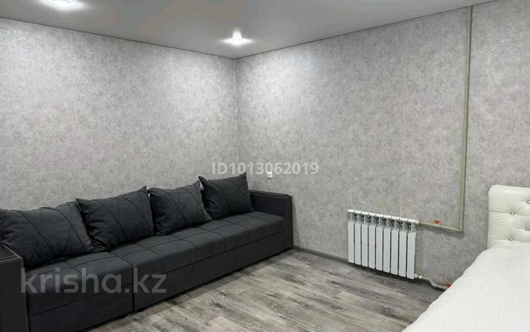 1-бөлмелі пәтер · 32 м² · 2/4 қабат, Агыбай батыра 5, бағасы: 15 000 ₸ в Балхаше — фото 3