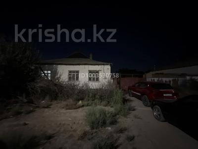 Отдельный дом · 4 комнаты · 120 м² · 6 сот., Байжанов 28 за 11 млн 〒 в Туркестане