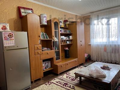 2-комнатная квартира · 44 м² · 1/5 этаж, Ленинградская 75 за 6.5 млн 〒 в Шахтинске