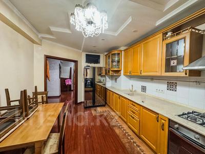 Продажа квартир в Жетысу обл.: 3-комнатная квартира · 103 м² · 3/5 этаж, Мкр Каратал 45 за 45 млн 〒 3-комнатная квартира · 103 м² · 3/5 этаж, Мкр Каратал 45 за 45 млн 〒 в Талдыкоргане