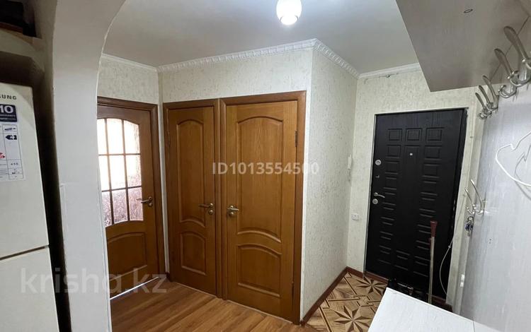 3-бөлмелі пәтер · 60 м² · 4/4 қабат, мкр №3 63а — Улыбека Сайна, бағасы: 35 млн ₸ в Алматы, Ауэзовский р-н — фото 2