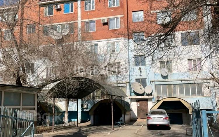 3-комнатная квартира, 90 м², 5/5 этаж, Журба — Старый базар возле магазина Аль-Асад за 22 млн 〒 в  — фото 2