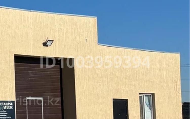 Свободное назначение, азс, автосервисы и автомойки · 35 м² за 110 000 ₸ в Атырау, мкр Самал — фото 5