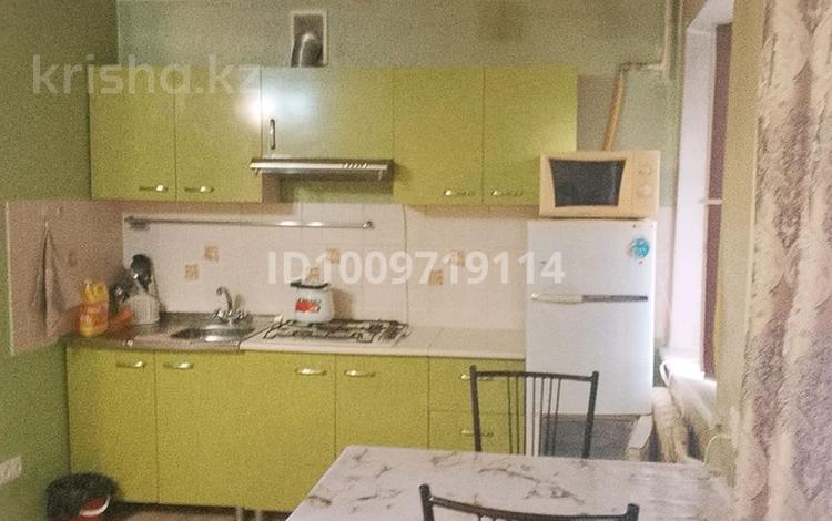 1-комнатная квартира · 30 м² · 1/4 этаж, Тимирязева 70 за 10 000 ₸ в Алматы, Бостандыкский р-н — фото 2