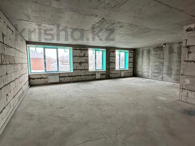 3-комнатная квартира, 83 м², 1/4 этаж, Красина 8В за ~ 32.8 млн 〒 в Усть-Каменогорске