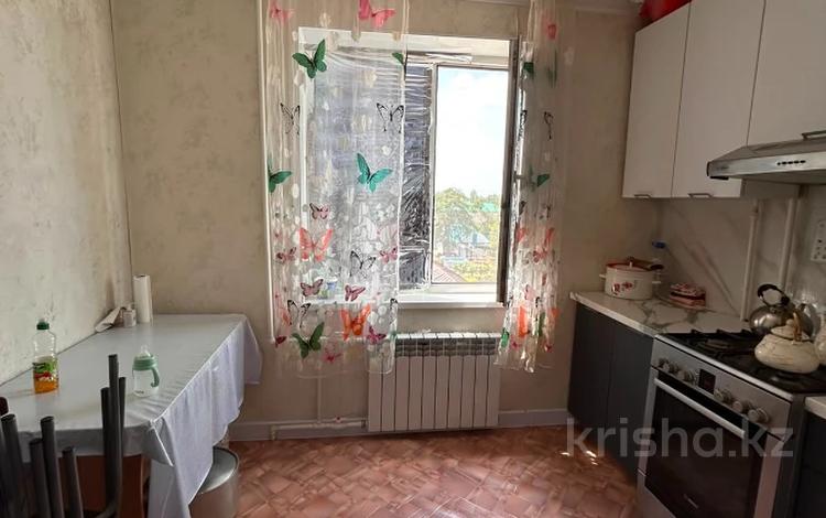 2-комнатная квартира · 59 м² · 4/5 этаж, металургов за 14.5 млн ₸ в Актобе — фото 2