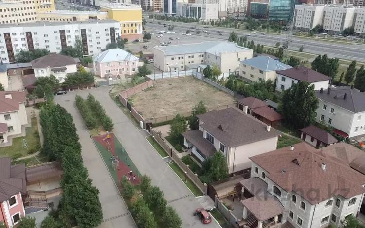 Участок · 20 соток, E-248 — КазГЮУ за 350 млн ₸ в Астане, Есильский р-н — фото 3