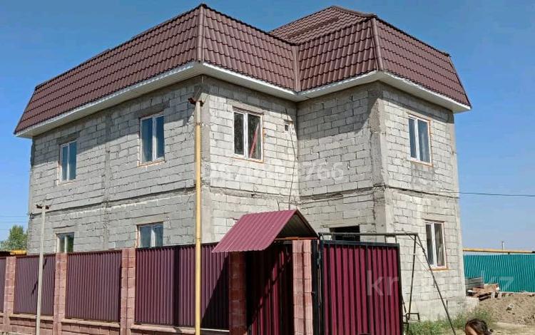 Жеке үй · 8 бөлме · 300 м² · 6 жүзд., 13-әскери қалашық ш/а., Рв-90 10линия 34 — Рв-90 10линия 34, бағасы: 55 млн ₸ в Алматы, Турксибский р-н — фото 2