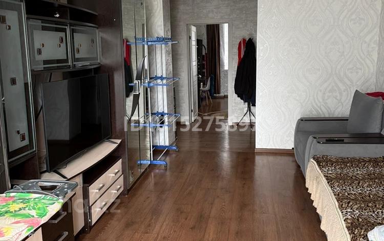 3-бөлмелі пәтер · 55.4 м² · 2/5 қабат, проспект Назарбаева 31 кв 4, бағасы: 29 млн ₸ в Усть-Каменогорске — фото 2