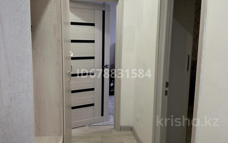 2-комнатная квартира · 45.9 м² · 5/5 этаж, мкр Юго-Восток, 30й микрорайон за 24 млн ₸ в Караганде, Казыбек би р-н — фото 16