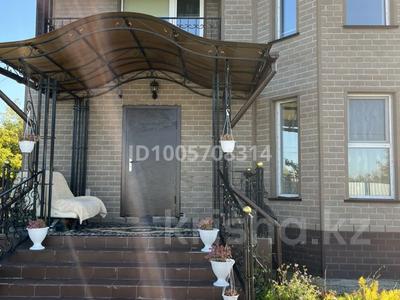 Отдельный дом · 5 комнат · 170 м² · 10 сот., Пионеров 73 — Мичурино за 99 млн ₸ в Петропавловске