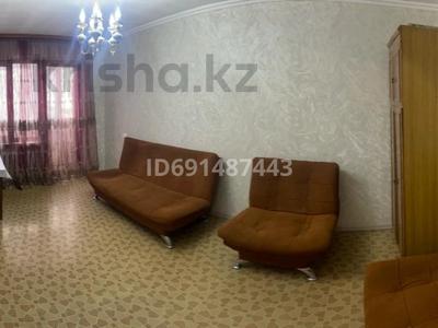 1-комнатная квартира, 30 м², 5/5 этаж помесячно, мкр Аксай-3 17 за 180 000 〒 в Алматы, Ауэзовский р-н
