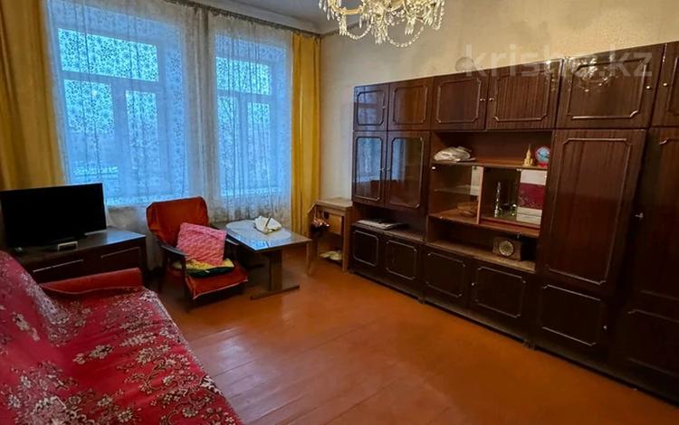 2-комнатная квартира, 60 м², 3/3 этаж, Менделеева 8