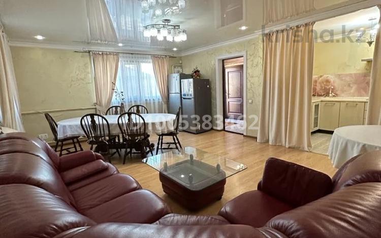 Дом · 6 комнат · 207 м², мкр Уркер, Мкр Уркер, Ул 201 76 — проспект Туран и шоссе Коргалжын за 145 000 〒 в Астане, Нура р-н — фото 9