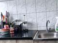 2-комнатная квартира · 45 м² · 4/5 этаж, мкр Северо-Восток 26 — Талап детская больница за 15 млн ₸ в Уральске — фото 5