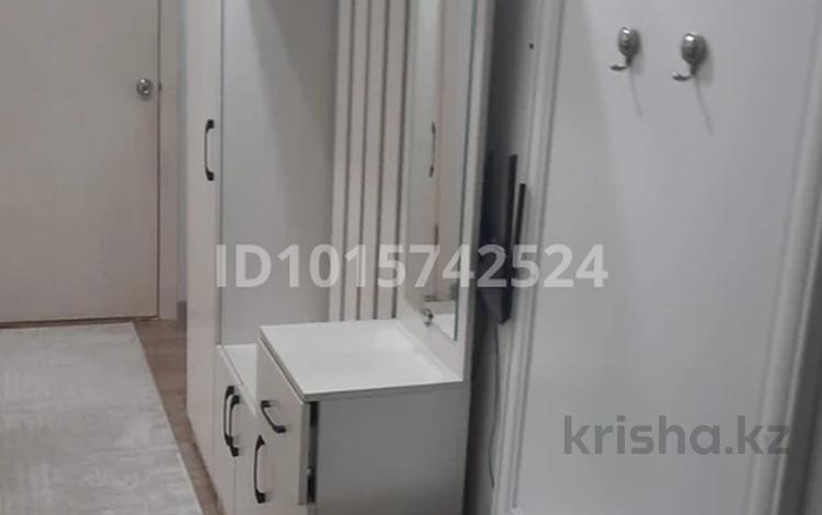 2-бөлмелі пәтер · 62 м² · 5/9 қабат, Шұғыла ш/а. 341/4, бағасы: 250 000 ₸ в Алматы, Наурызбайский р-н — фото 2