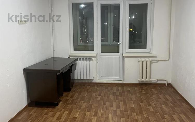 2-бөлмелі пәтер · 43 м² · 2/4 қабат, №8 ш/а., бағасы: 26 млн ₸ в Алматы, Ауэзовский р-н — фото 2
