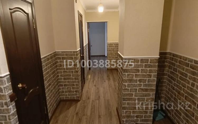 2-бөлмелі пәтер · 72 м² · 5/9 қабат, мкр 12 49, бағасы: 24 млн ₸ в Актобе — фото 7