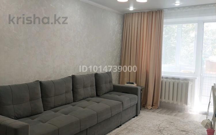 1-комнатная квартира · 33 м² · 3/5 этаж, мкр Юго-Восток, Мкр Юго-Восток, 28й микрорайон 20 за 17 млн ₸ в Караганде, Казыбек би р-н — фото 2