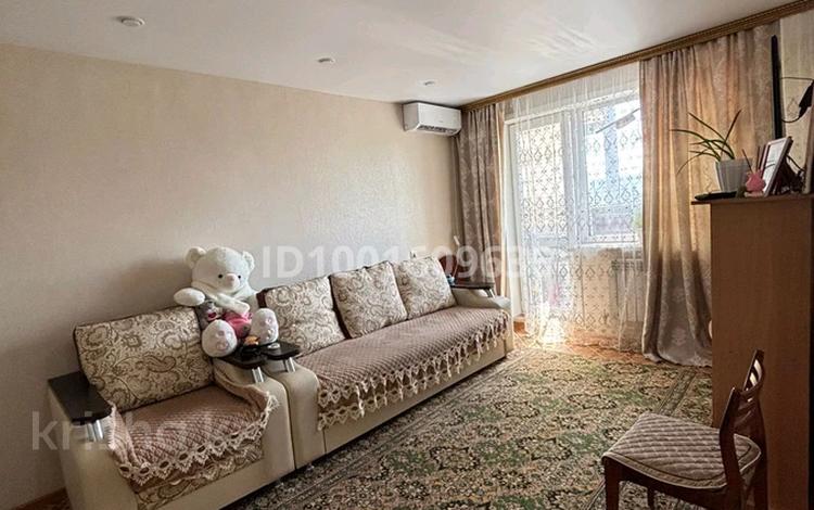 3-бөлмелі пәтер · 56 м², 14 микрорайон 2 — 32 Школа, бағасы: 21 млн ₸ в Семее — фото 2