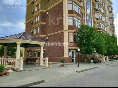 2-комнатная квартира · 80 м² · 6/8 этаж, мкр Центральный, Валиханова 21б блок 2 за 35.5 млн 〒 в Атырау